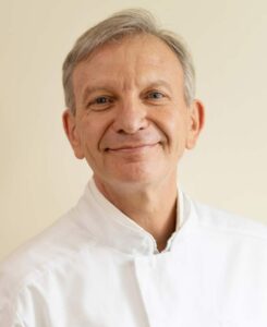 Dr Wojciech Gontarek, Clinic Gravita, Lodz